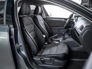 Седан Volkswagen Jetta 2012 года, 979000 рублей, Волгоград