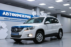 Внедорожник Volkswagen Tiguan 2011 года, 1198000 рублей, Солонцы