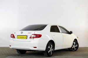 Седан Toyota Corolla 2011 года, 929000 рублей, Тюмень