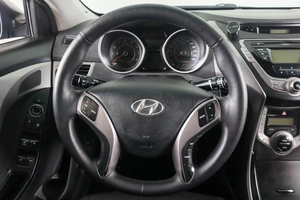 Седан Hyundai Elantra 2012 года, 979000 рублей, Пермь