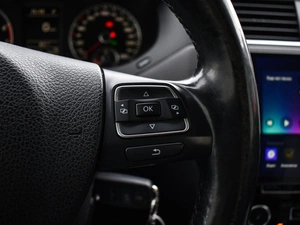 Седан Volkswagen Jetta 2011 года, 990000 рублей, Краснодар