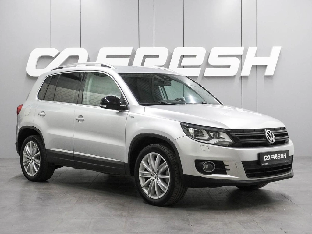 Внедорожник Volkswagen Tiguan 2013 года, 1409000 рублей, Воронеж