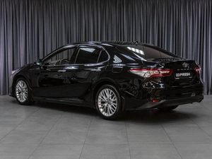 Седан Toyota Camry 2019 года, 3249000 рублей, Тюмень