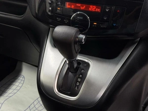 Минивэн Nissan Serena 2011 года, 1270000 рублей, Красноярск