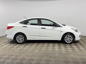 Седан Hyundai Solaris 2013 года, 675500 рублей, Казань
