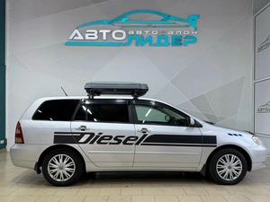 Универсал Toyota Corolla Fielder 2001 года, 379000 рублей, Красноярск