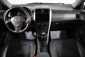 Седан Toyota Corolla 2008 года, 849000 рублей, Сургут