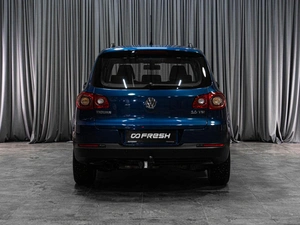 Внедорожник Volkswagen Tiguan 2010 года, 1284000 рублей, Тюмень