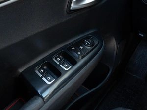 Хетчбэк Kia Rio X-Line 2020 года, 1849000 рублей, Краснодар
