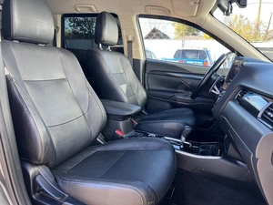 Внедорожник Mitsubishi Outlander 2017 года, 1950000 рублей, Ижевск