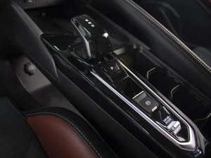 Внедорожник Geely Coolray 2023 года, 2190000 рублей, Омск
