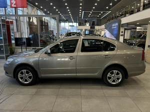 Хэтчбек Skoda Octavia 2008 года, 860000 рублей, Орёл