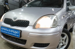 Хетчбэк Toyota Vitz 2003 года, 349000 рублей, Новокузнецк