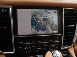 Лифтбек Porsche Panamera 4 2010 года, 2905000 рублей, Красный Пахарь