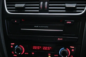 Седан Audi A4 2010 года, 1198000 рублей, Солонцы