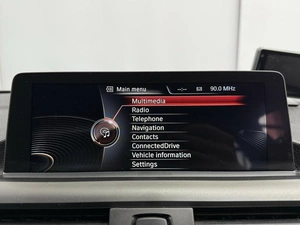 Хетчбэк BMW 1 серия 2015 года, 1340000 рублей, Красноярск