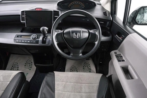 Минивэн Honda Freed 2010 года, 999000 рублей, Красноярск