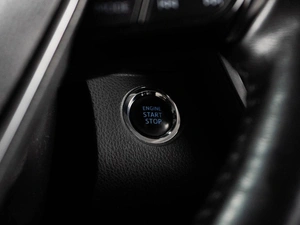 Седан Toyota Camry 2019 года, 2999000 рублей, Тюмень
