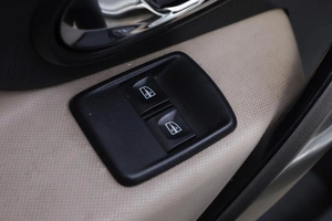 Седан Renault Logan 2018 года, 1149000 рублей, Новосибирск