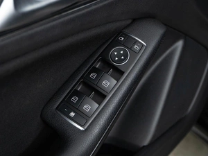 Хетчбэк Mercedes-benz A-класс 2013 года, 1327077 рублей, Москва