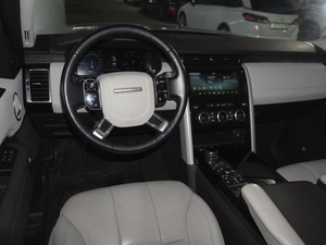 Внедорожник Land Rover Discovery 2019 года, 4300000 рублей, Санкт-Петербург