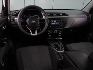 Седан Kia Rio 2021 года, 1135000 рублей, Воронеж