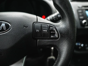 Внедорожник Kia Sportage 2013 года, 1230000 рублей, Красноярск