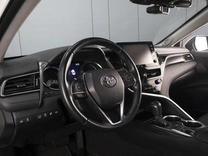 Седан Toyota Camry 2021 года, 3790000 рублей, Омск