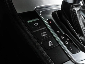 Седан Volkswagen Passat 2011 года, 1339000 рублей, Воронеж