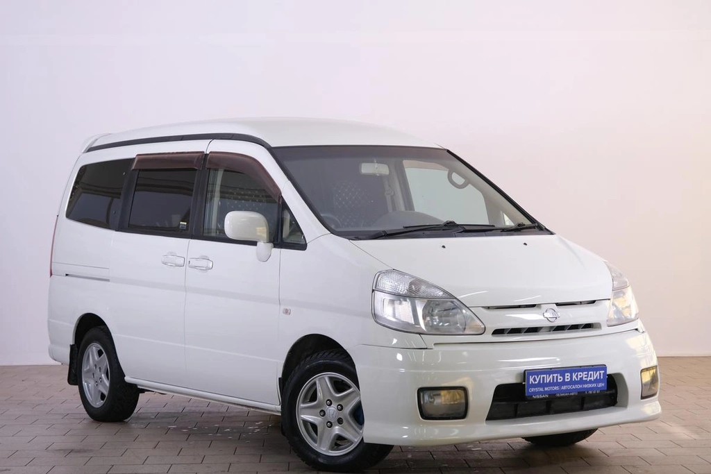 Минивэн Nissan Serena 2002 года, 689000 рублей, Омск