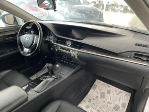 Седан Lexus ES 2014 года, 1997000 рублей, Солонцы