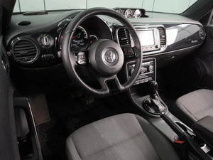 Хетчбэк Volkswagen Beetle 2013 года, 1272000 рублей, Воронеж