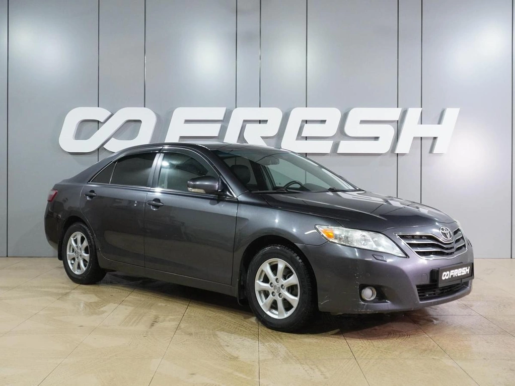 Седан Toyota Camry 2011 года, 1379000 рублей, Воронеж