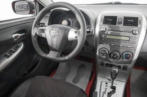 Седан Toyota Corolla 2012 года, 999000 рублей, Барнаул