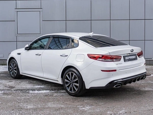 Седан Kia Optima 2018 года, 1970000 рублей, Санкт-Петербург