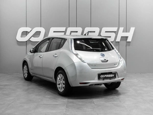Хетчбэк Nissan Leaf 2011 года, 599000 рублей, Тюмень