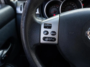 Хетчбэк Nissan Tiida 2009 года, 979000 рублей, Саратов