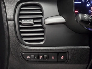 Седан Kia Rio 2019 года, 1430000 рублей, Красноярск