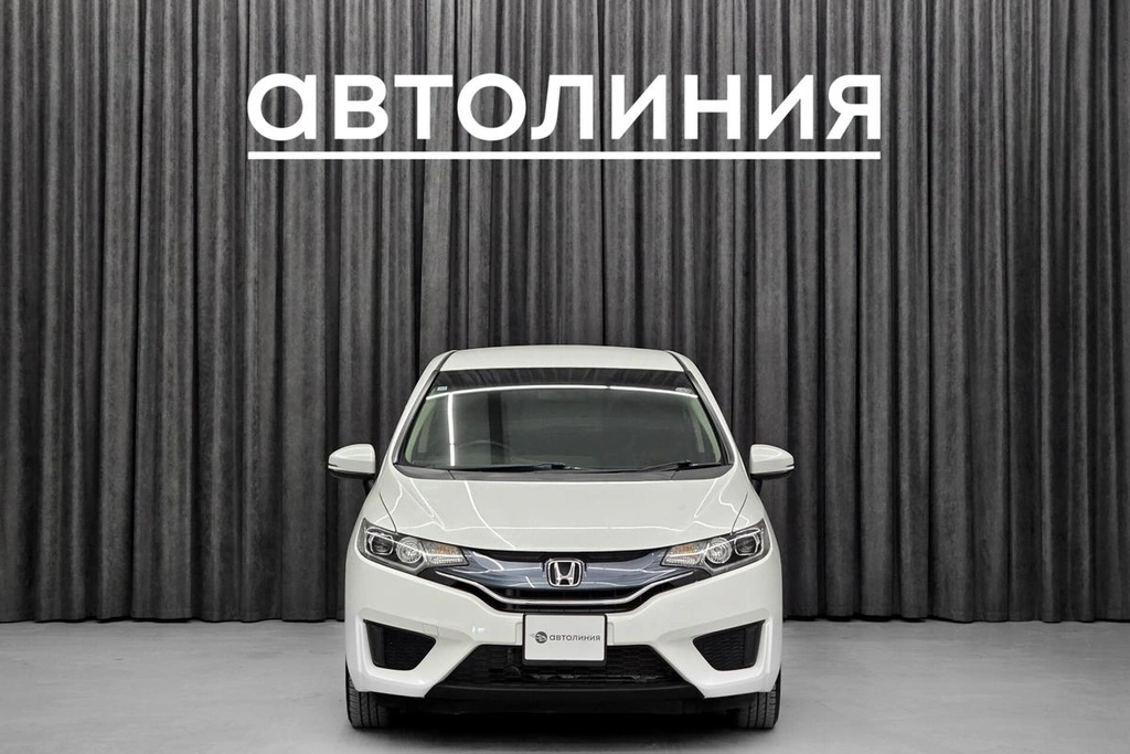 Хетчбэк Honda Fit 2014 года, 920000 рублей, Красноярск