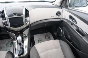 Хетчбэк Chevrolet Cruze 2013 года, 829000 рублей, Красноярск