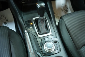 Хетчбэк Mazda 3 2014 года, 1239000 рублей, Омск