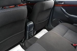Седан Toyota Avensis 2006 года, 819000 рублей, Тюмень
