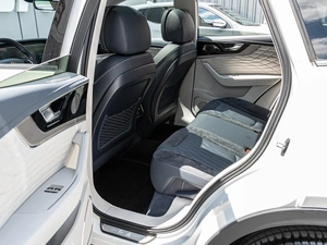 Внедорожник Hongqi HS5 2024 года, 2640000 рублей, Краснодар