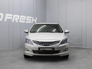 Седан Hyundai Solaris 2016 года, 1229000 рублей, Омск