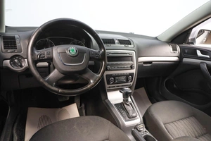 Универсал Skoda Octavia 2010 года, 809000 рублей, Новосибирск