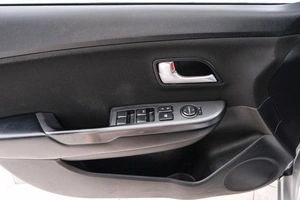 Седан Kia Rio 2013 года, 799000 рублей, Красноярск