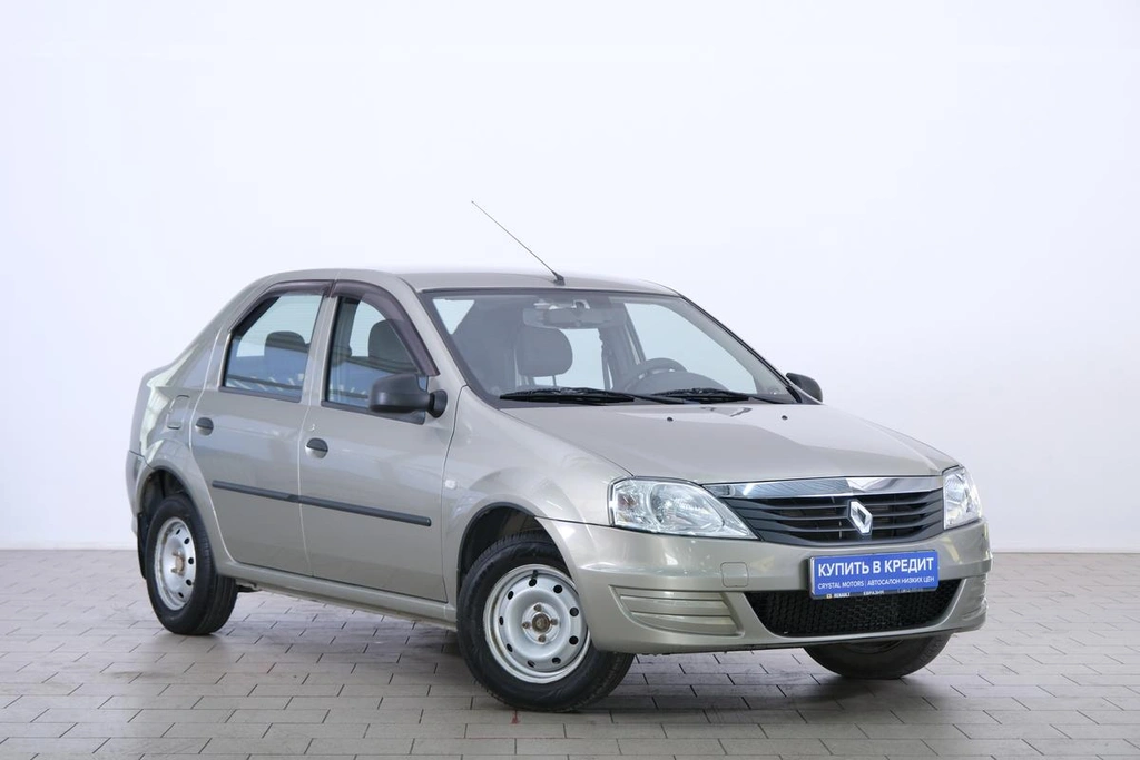 Седан Renault Logan 2011 года, 689000 рублей, Омск
