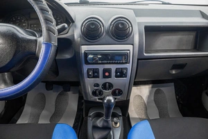 Седан Renault Logan 2006 года, 299000 рублей, Барнаул