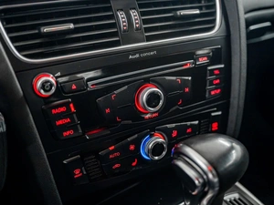 Седан Audi A4 2012 года, 1450000 рублей, Красноярск