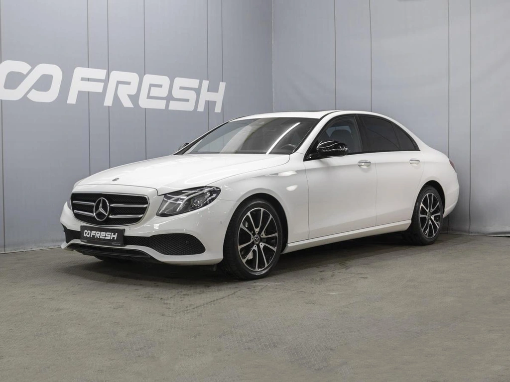 Седан Mercedes-benz E-класс 2020 года, 3900000 рублей, Омск